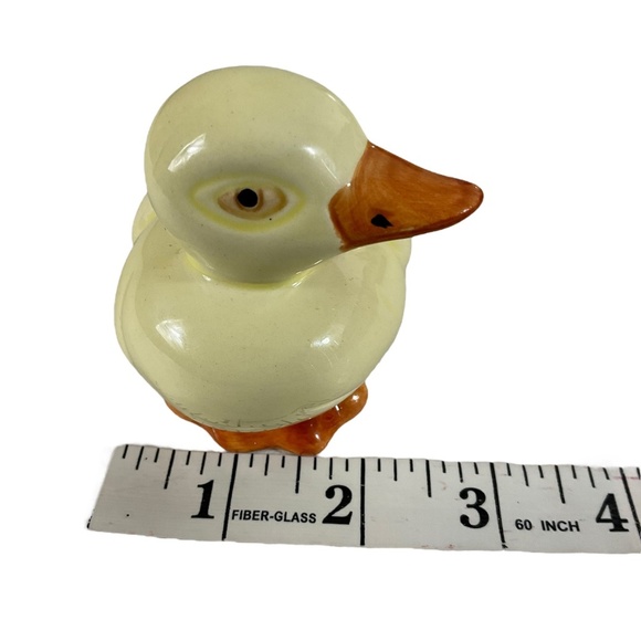 Vintage Ceramic Duck Figurine Pale Yellow with Orange Beak and Feet 4” x 2” x 3 - Picture 11 of 12